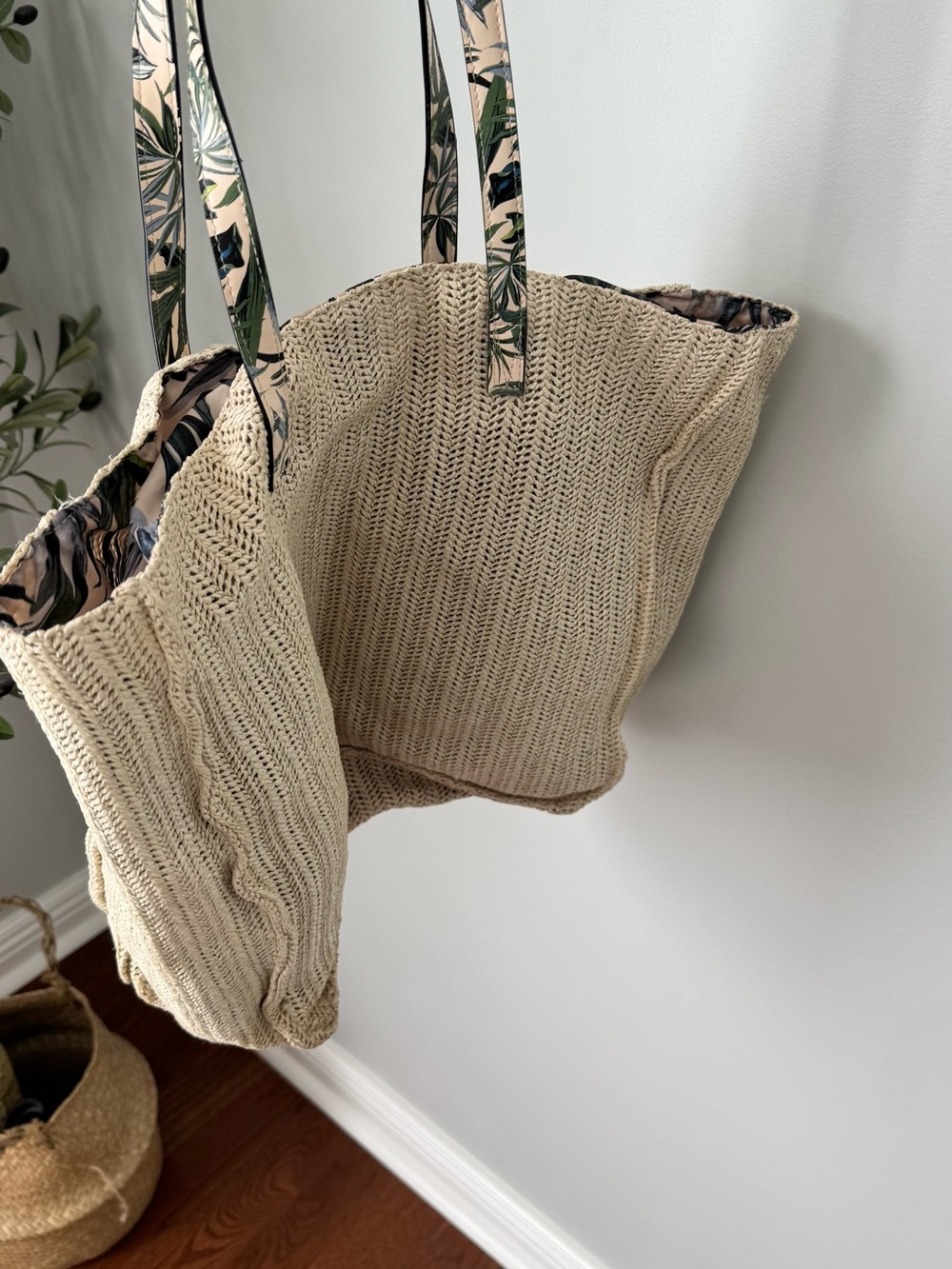 Victoria's Secret Natural Straw Tote with Floral-Print Handles - Picture 4 of 7